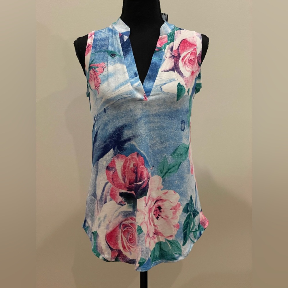 New Tee For the‎ Soul S “How You Ended Up with Me” Floral Print V Neck